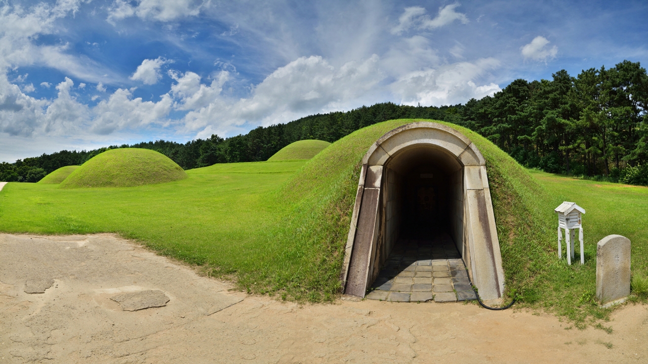 Royal Tomb of King Muryeong